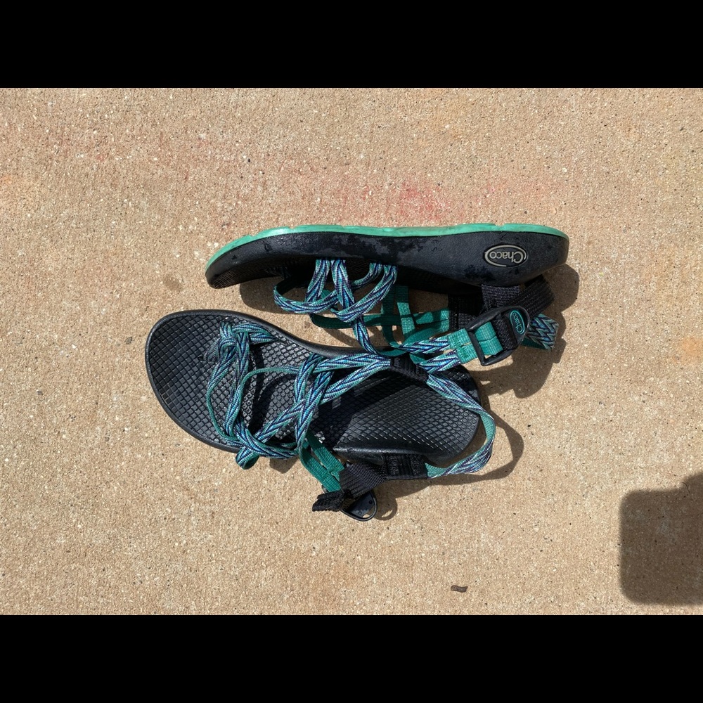 chacos - Picture 2 of 3